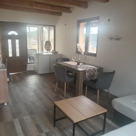 Lenka Villa *